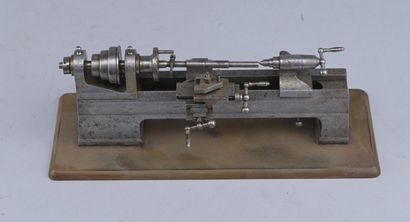 Functional miniature lathe, ca. 1900

A rare...