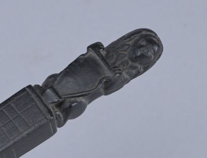 Carved ebony measuring ruler, 17th century

Antique...