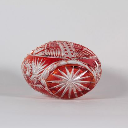 SAINT-LOUIS – Red-lined cut crystal basket...
