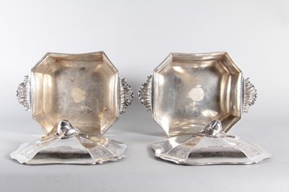 Pair of lidded vegetable bowls in solid silver...