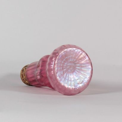 Art Nouveau Vase in Iridescent Pink Glass...