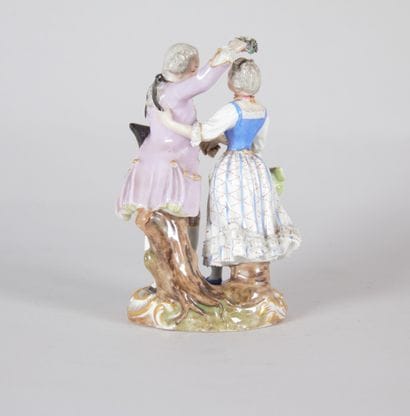 Meissen – Polychrome porcelain figure group...