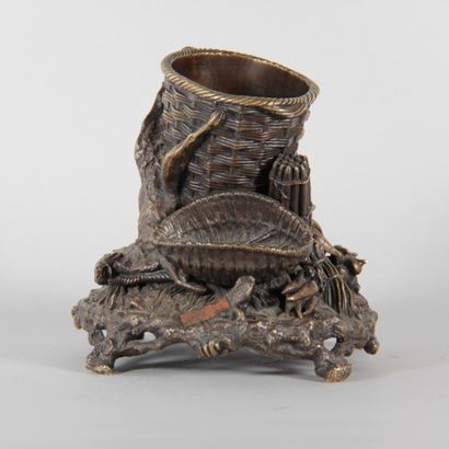 Rare bronze pyrogene decorated with hunting...