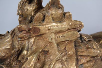 Bronze inkwell signed E. Sanglem

Gilded...