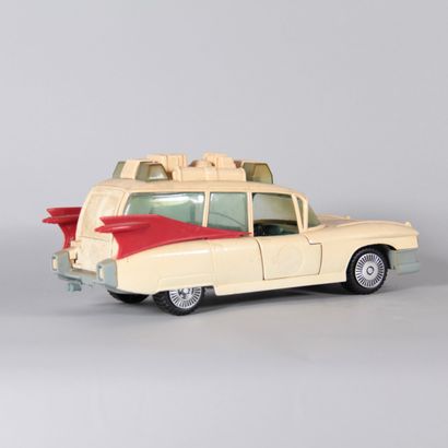 Kenner – The Real Ghostbusters – Ecto-1 Plastic...