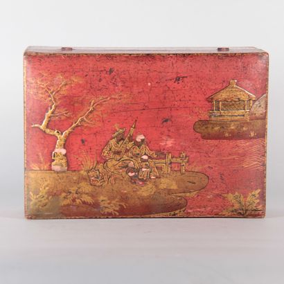 Lacquered wooden spa box with chinoiserie...