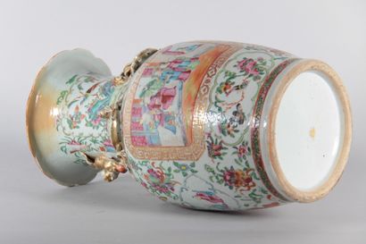 Pair of Canton porcelain vases with Famille...