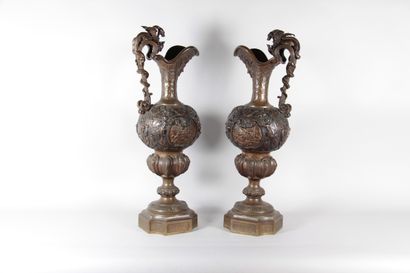 Pair of large bronze ewers with patina –...