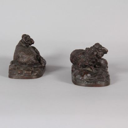 BUCI – Paire de groupes animaliers en bronze...