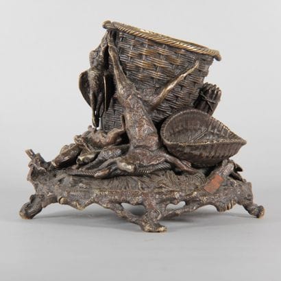 Rare bronze pyrogene decorated with hunting...