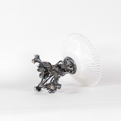 Art Nouveau centerpiece bowl in silver-plated...