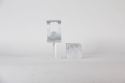 MODERNIST DESIGN – Pair of geometric objects...