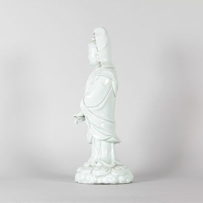 Guanyin in Blanc de Chine porcelain, 18th...
