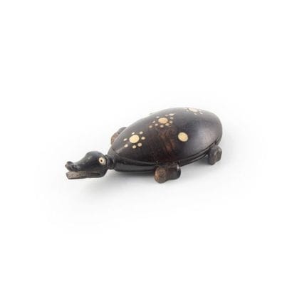 TORTUE de bon augure , ébène de Macassar...