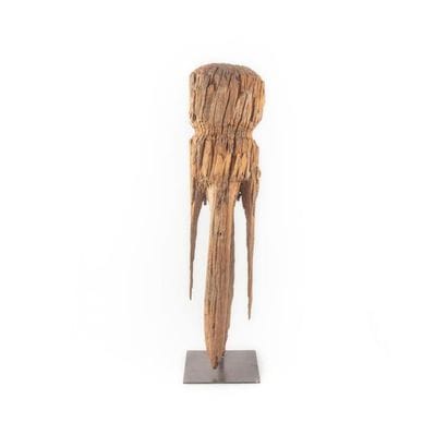 MOBA, TOGO.
Bois érodé.
Statue d'autel « Sakab...
