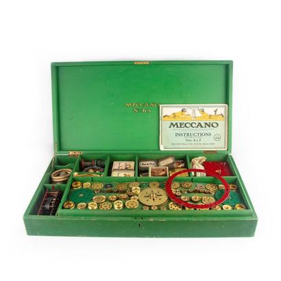 MECCANO rare coffret N°6A à étage en bois...