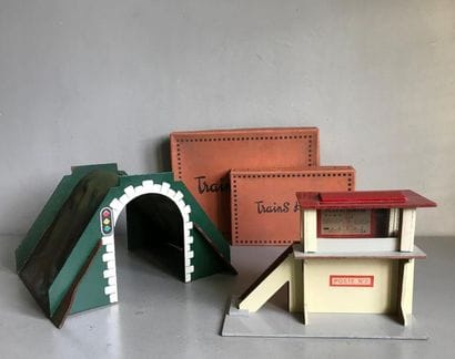 HORNBY
Accessoires en isorel peint pour train...