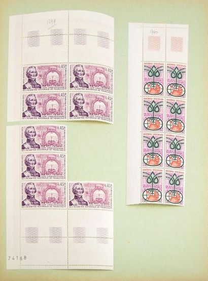 Fort lot de timbres neufs de 1972 à 2002
(pochette...