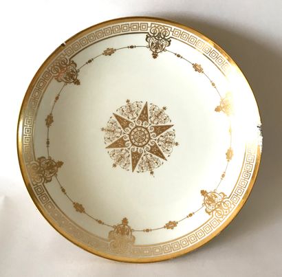SÈVRES
Manufacture de SEVRES

Assiette sur...