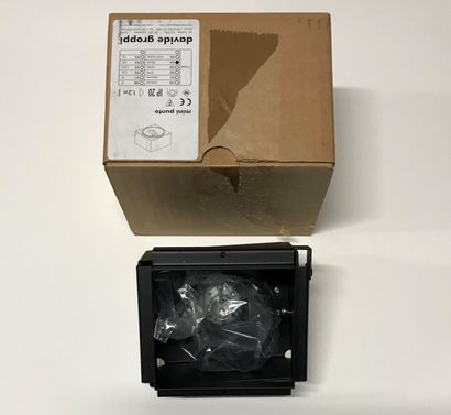 GROPPI
Encastré de plafond 

MINI PUNTO 70

Fabricant...