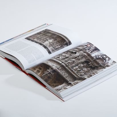 Livre Rouen, la Grâce d'une Cathédrale

Quatrième...