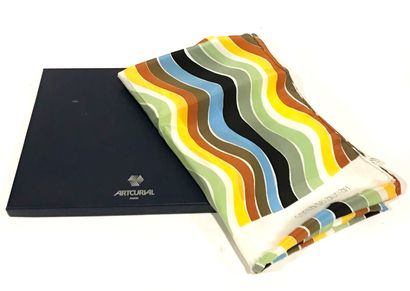 Sonia DELAUNAY - Artcurial
Foulard en soir...