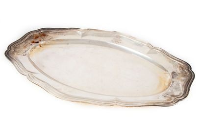 Plat à poisson en argent à bord contourné...