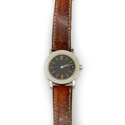 BULGARI
Montre de dame modèle BULGARI Boitier...