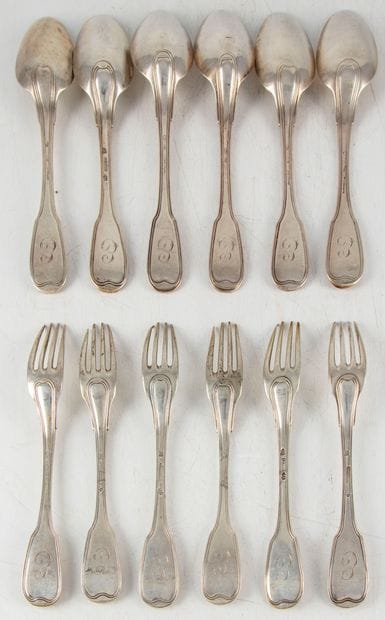 Suite de six couverts en argent modèle à...
