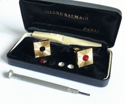 Pierre BALMAIN - Paris
Paire de boutons de...