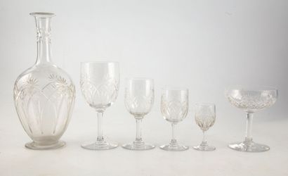 Set of cut crystal glasses including 15 water...
