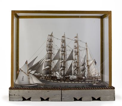 Model of a four-masted sailing ship 