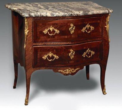 Commode en bois de violette ouvrant à deux...