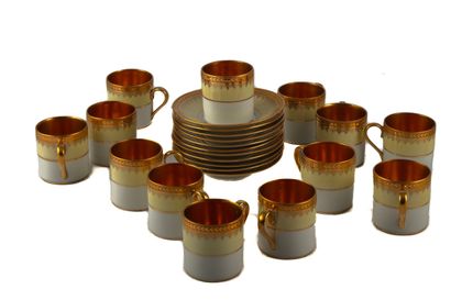 CARPEZAT, Manufacture de LIMOGES
Service...