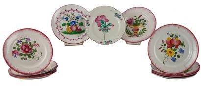 Ensemble de 11 assiettes en faïence Strasbourg...