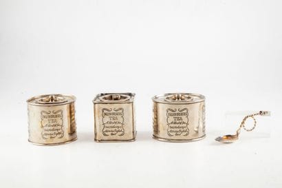 Ensemble en argent, comprenant trois pots...