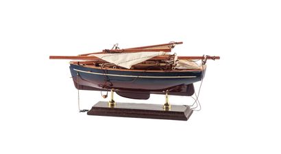 Ensemble de quatre maquettes de bateaux de...