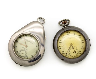 OMEGA 
Silver-plated metal pocket watch,...