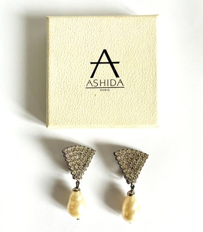 ASHIDA Paris
Pair of ear clips in metal,...