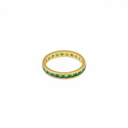Wedding band in 18 K (750/1000) yellow gold...