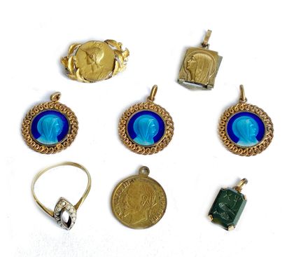 Ensemble dépareillé de bijoux anciens en...