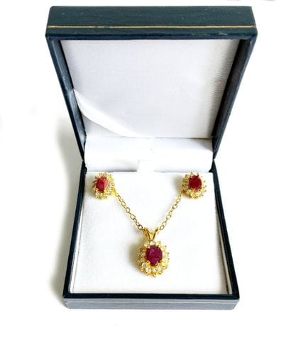 Ensemble fantaisie composé d'un collier et...
