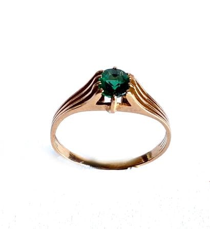 Bague à monture en or jaune (18K/750) épaulement...