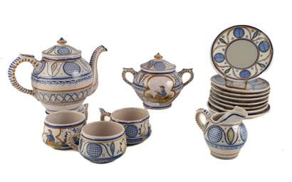 HENRIOT QUIMPER 
Glazed earthenware tea set...