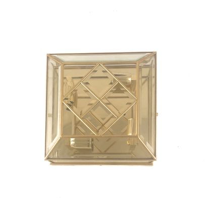 In the VIADURINI style
Square ceiling light...