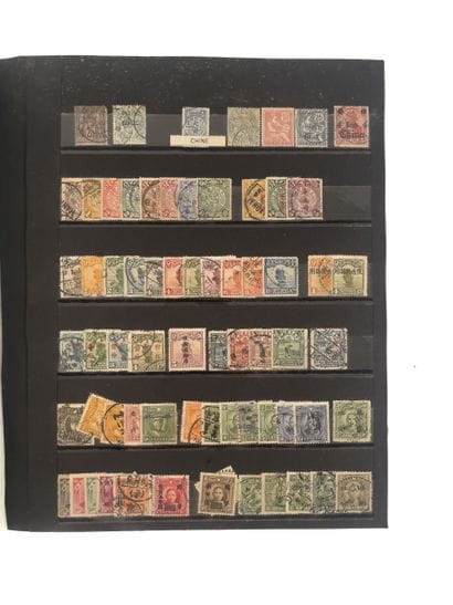 ALBUMS de TIMBRES
Ensemble de 3 albums -...