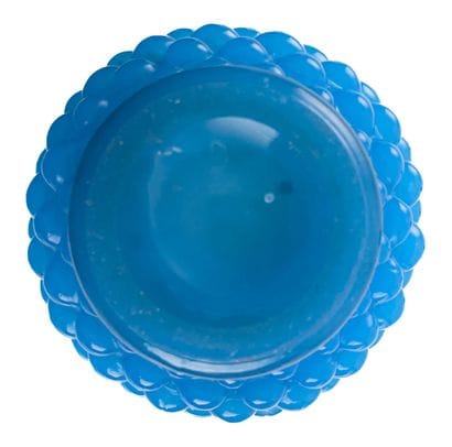 Vase à col évasé en opaline bleue rehaussée...