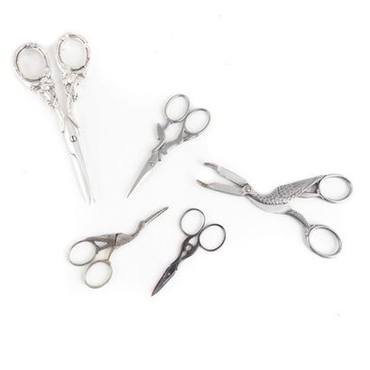 PAIRES DE CISEAUX
Ensemble de 5 paires de...