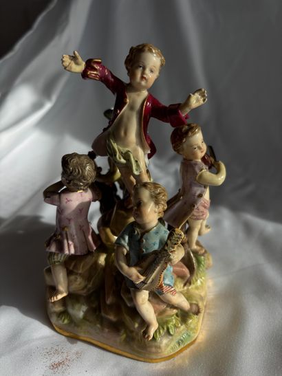 MEISSEN. 
The Concert
Polychrome porcelain...