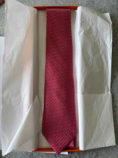 HERMES PARIS. 
Silk tie printed with stylized...